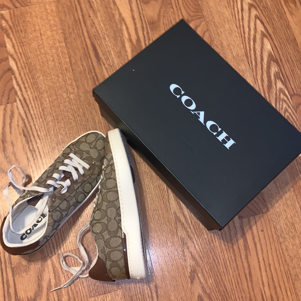 Coach sneakers khaki box not included